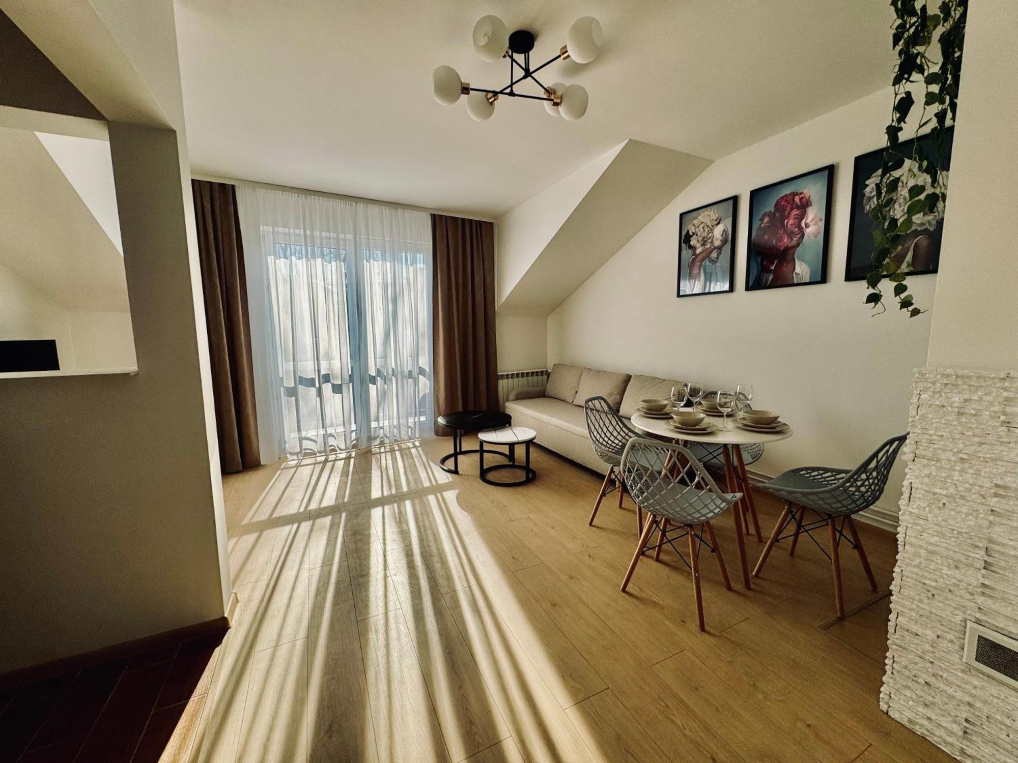 Apartament Wisteria Przemyśl Εξωτερικό φωτογραφία